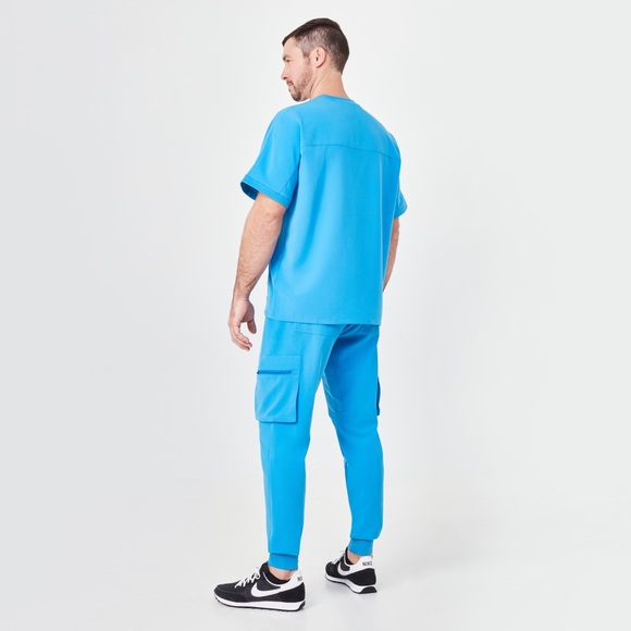 Kangaroo Pocket - Boxy Fit Scrub Top - Picture 3 of 3